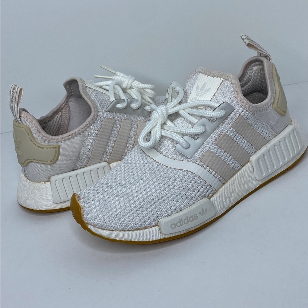 Adidas NMD R1 White Gum size Men’s 4.5 or Women’s 6 - Picture 4 of 9